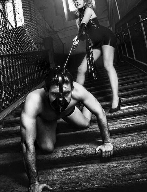 The Intricate Role of Kink Symbols for Power Play in Sex